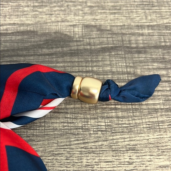 Piper K | Adjustable Necklace Scarf - Picture 5 of 10